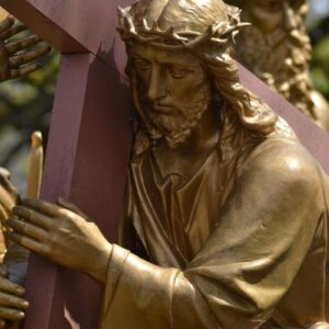 statue, man, cross, heavy, drink, jesus, wear, to help, simon of cyrene, crown, thorns, hurt, path, portrait, face