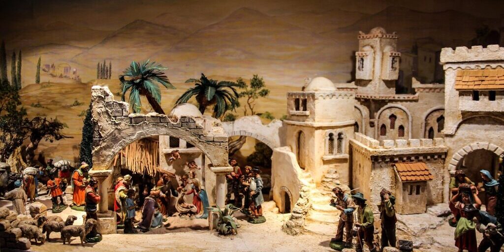 nativity scene 522516 1280